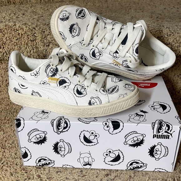 Puma Other - Puma X Sesame Street Basket Sneakers
Size 2